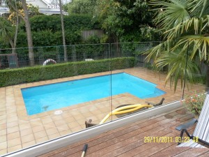 Window Cleaning 012 300x225 Pool Glass Cleaning